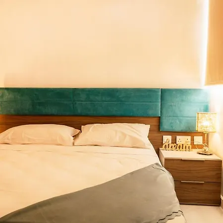 Malta's Instaworthy Stunning Seaview Penthouse Lägenhet St. Paul's Bay