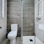 Stylish Seaview Retreat In St Pauls Bay * Σεντ Πόλς Μπέι