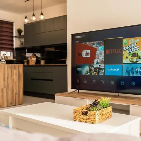 Malta's Instaworthy Stunning Seaview Penthouse شقة *