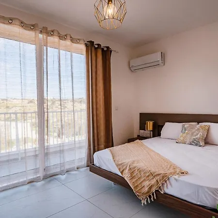 Malta's Instaworthy Stunning Seaview Penthouse شقة *