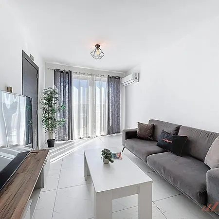 Lägenhet Stylish Seaview Retreat In St Pauls Bay St. Paul's Bay
