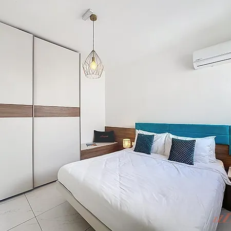 Lägenhet Stylish Seaview Retreat In St Pauls Bay St. Paul's Bay